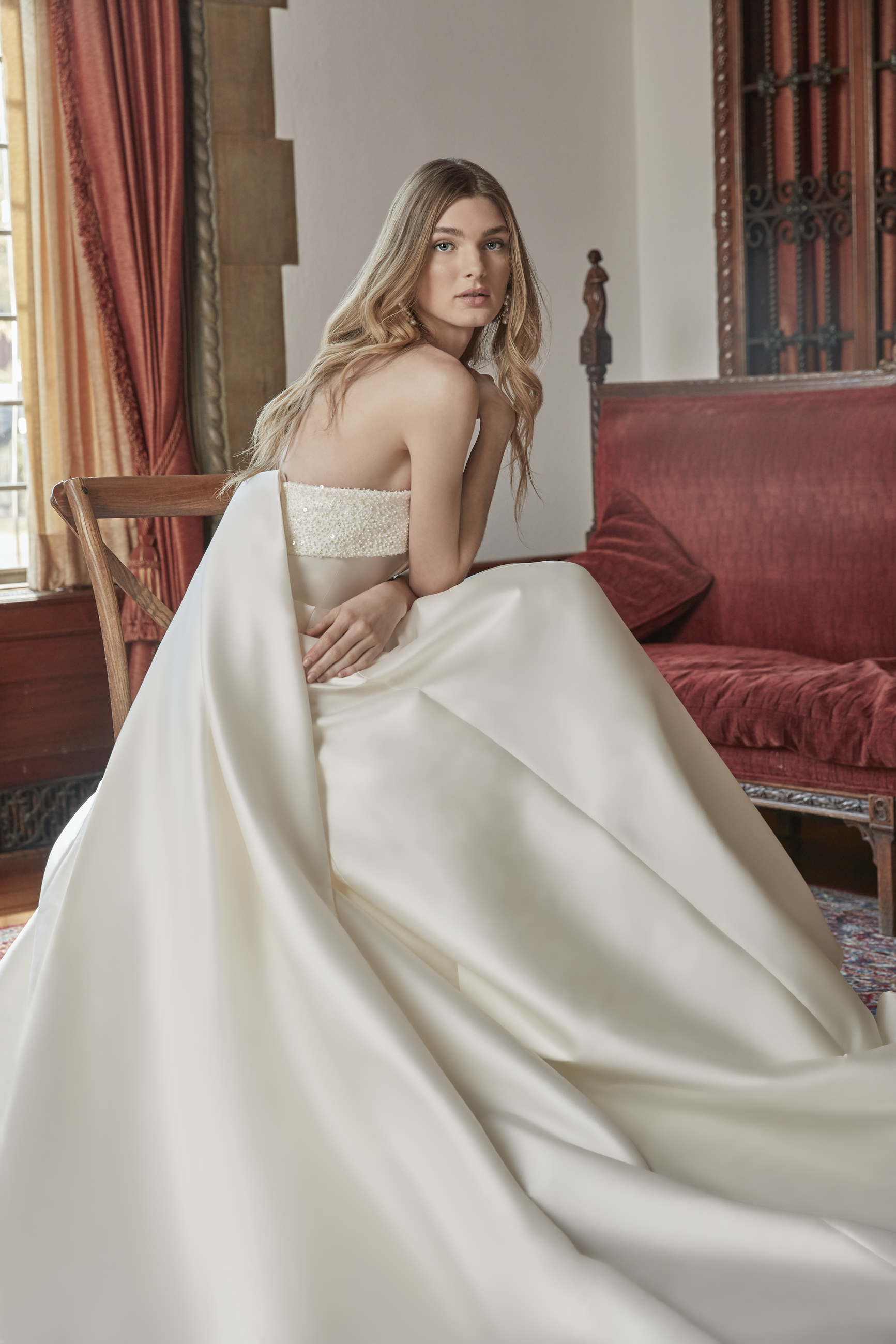 When to Buy A Wedding Dress