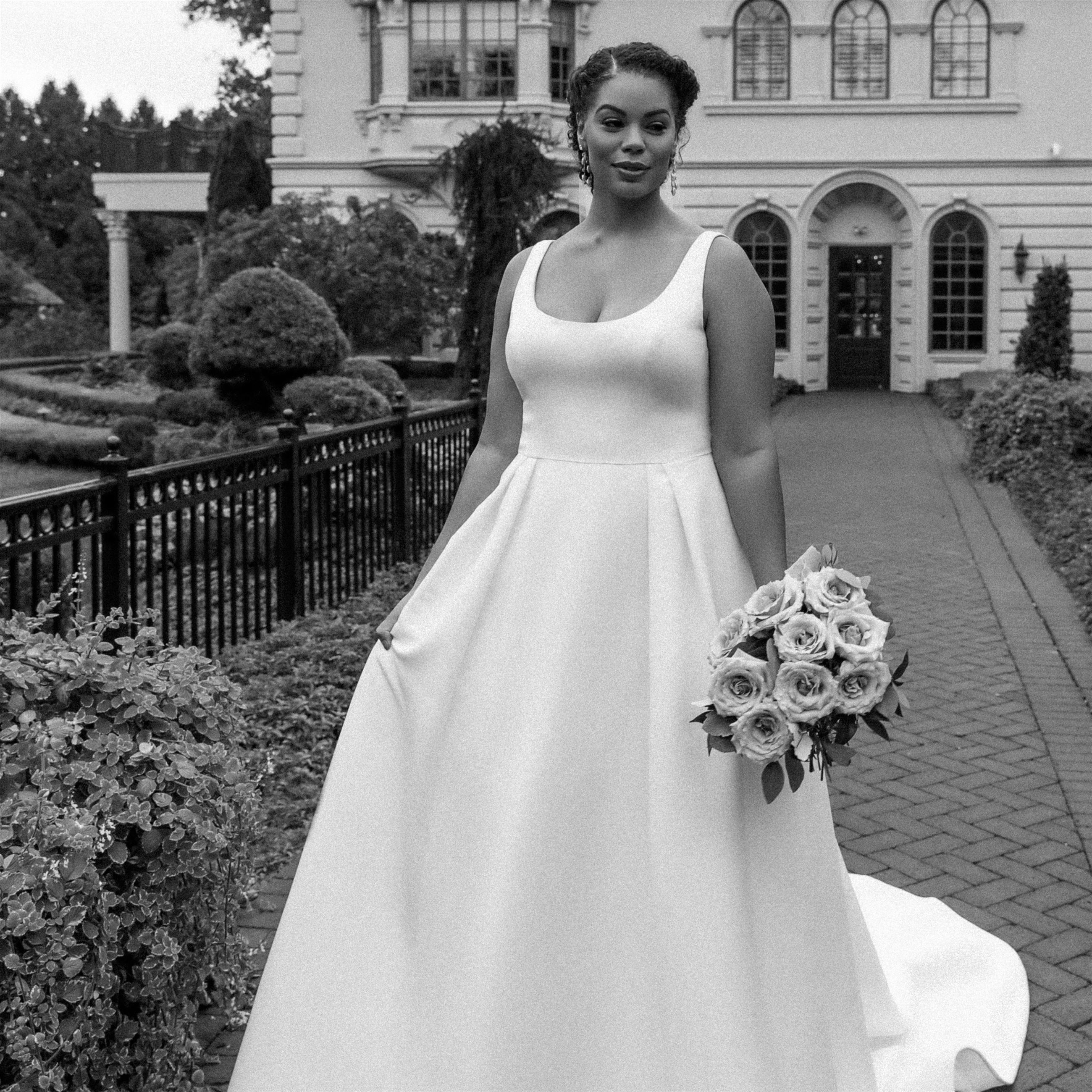This is How You Can Find the Plus Size Wedding Dress of Your Dreams