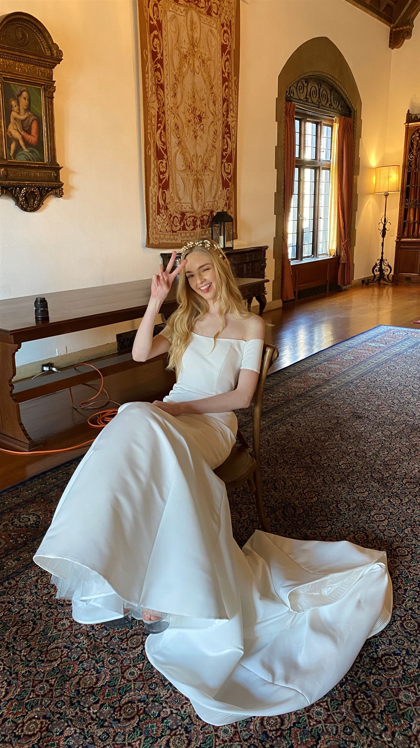 model wearing Spring 2022 Sareh Nouri wedding dress