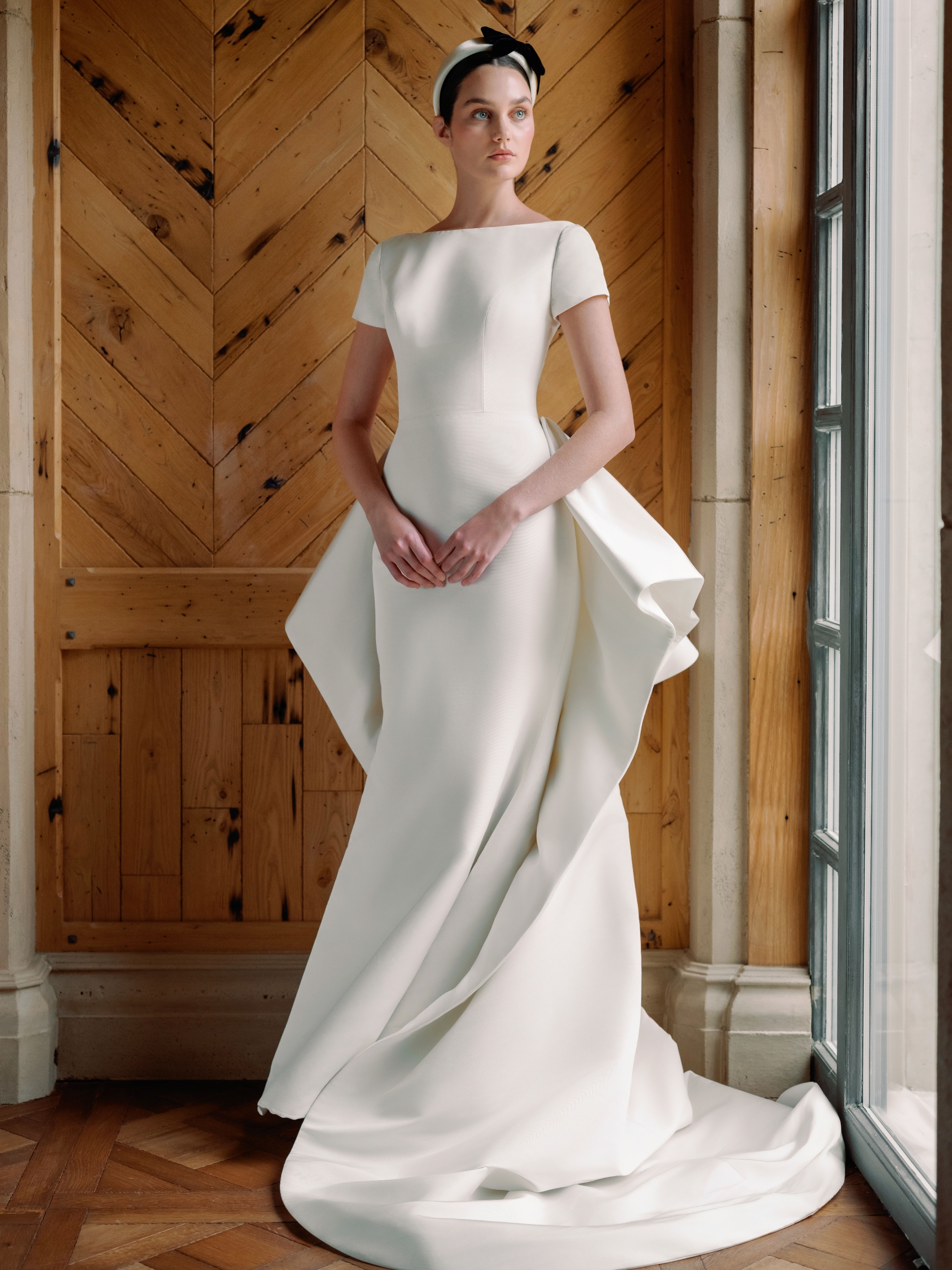 Sareh Nouri White Glove #0 default picture