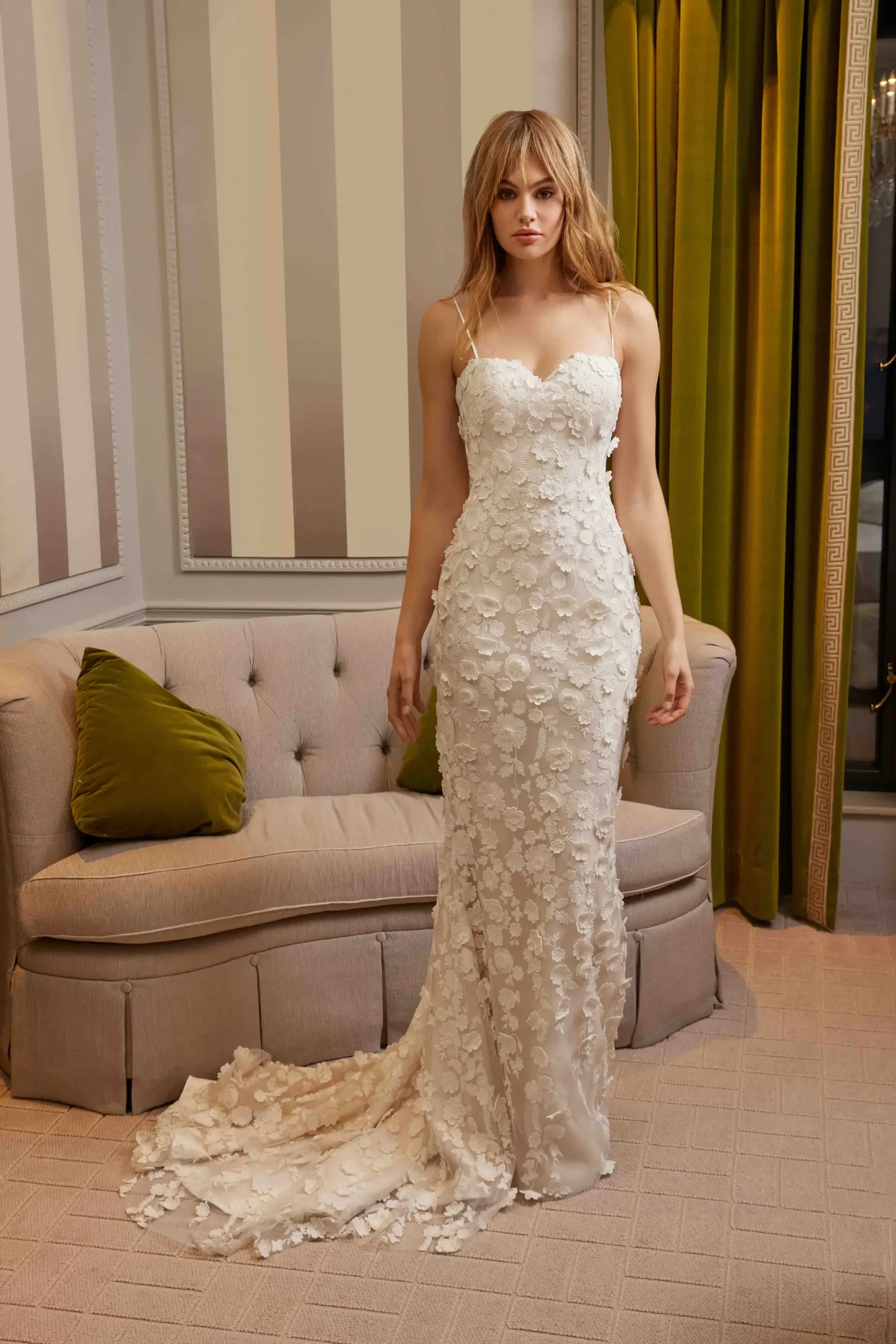 Carriage House Weddings: Carriage House Weddings Trunkshow