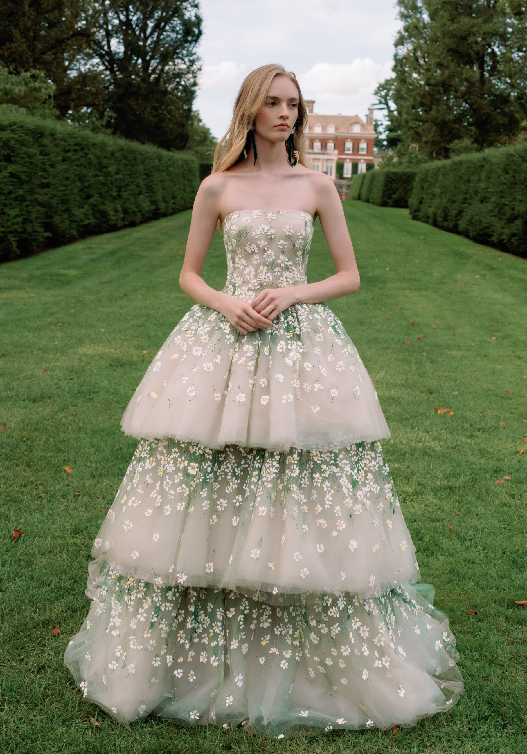 The Wedding Salon of Manhasset: The Wedding Salon of Manhasset Trunkshow