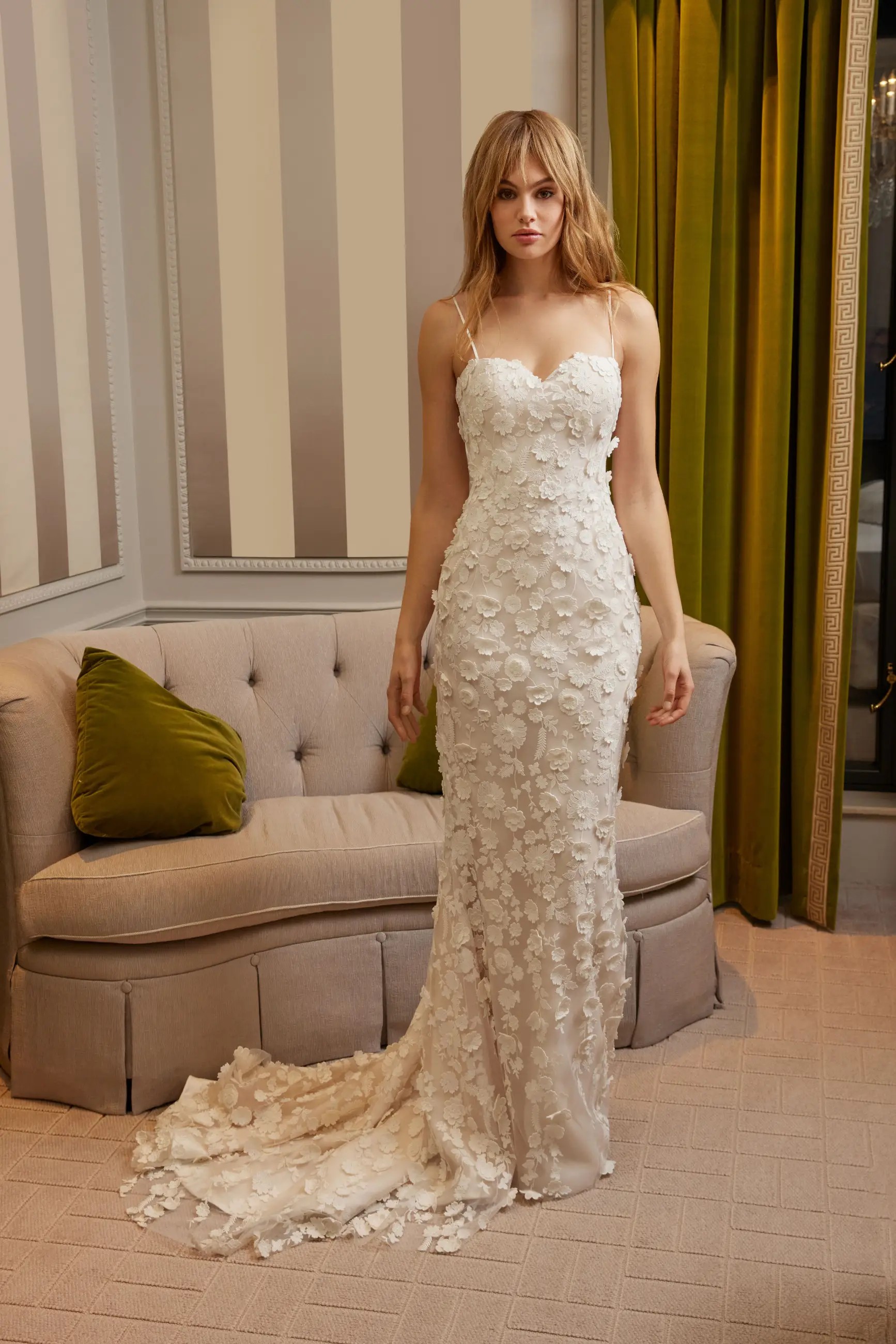 Simply White Bridal: Simply White Bridal Trunkshow